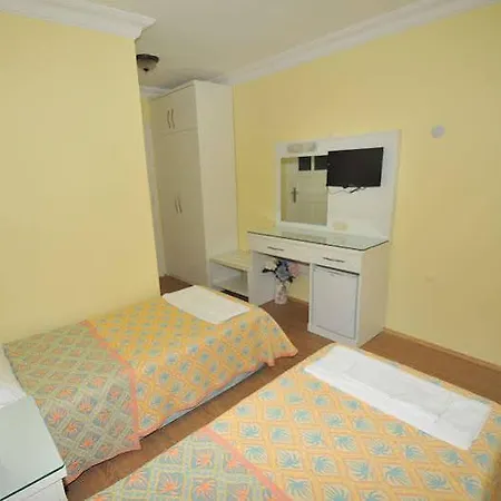 Hotel Ilkiz 2*