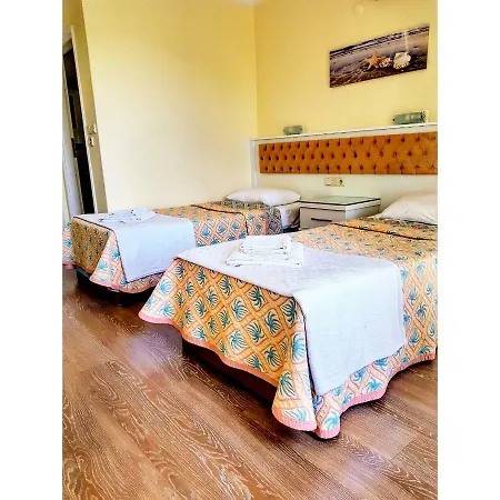 Hotel Ilkiz 2*