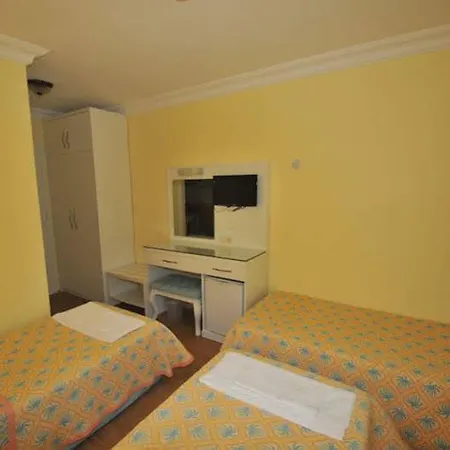 Hotel Ilkiz 2*